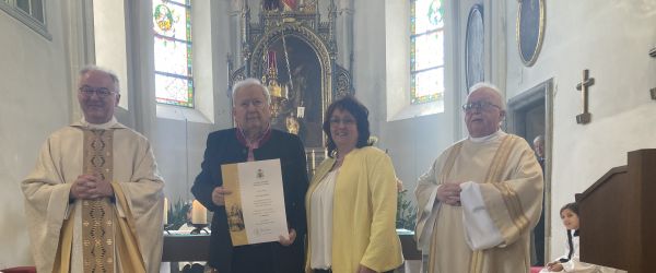 geburtstag-machl-und-kirchenchorehrung-600x250-crop-45-29.jpg
