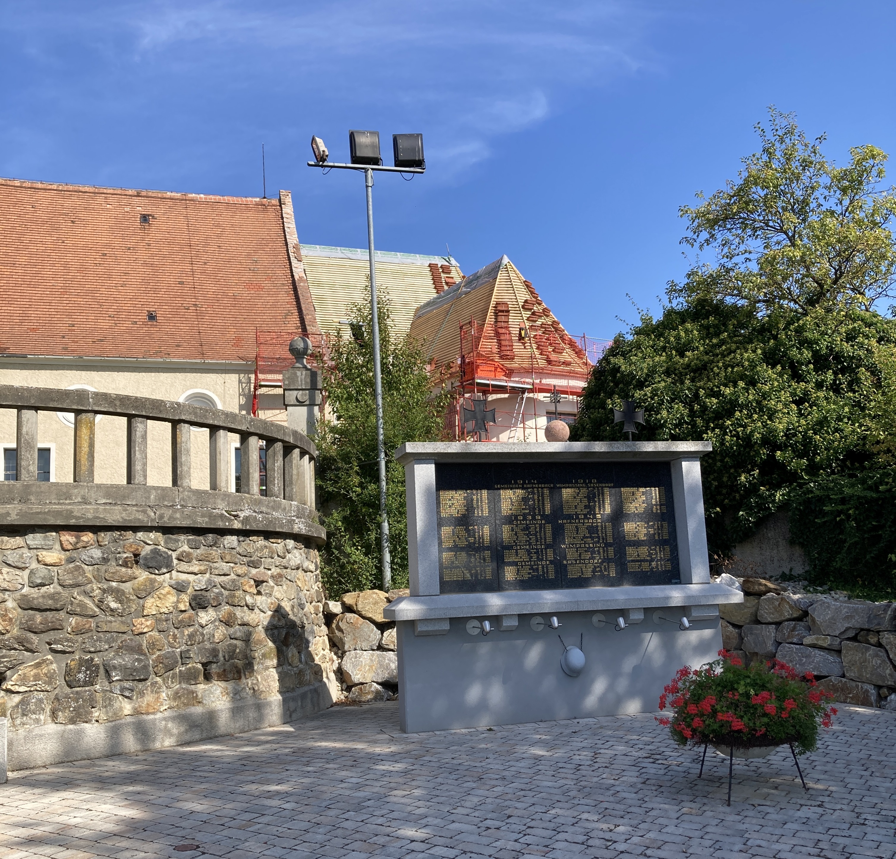 kirchendach23-27.09.jpg