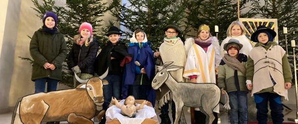 weihnachten-2024-krippenspiel-600x250-crop-50-50.jpg