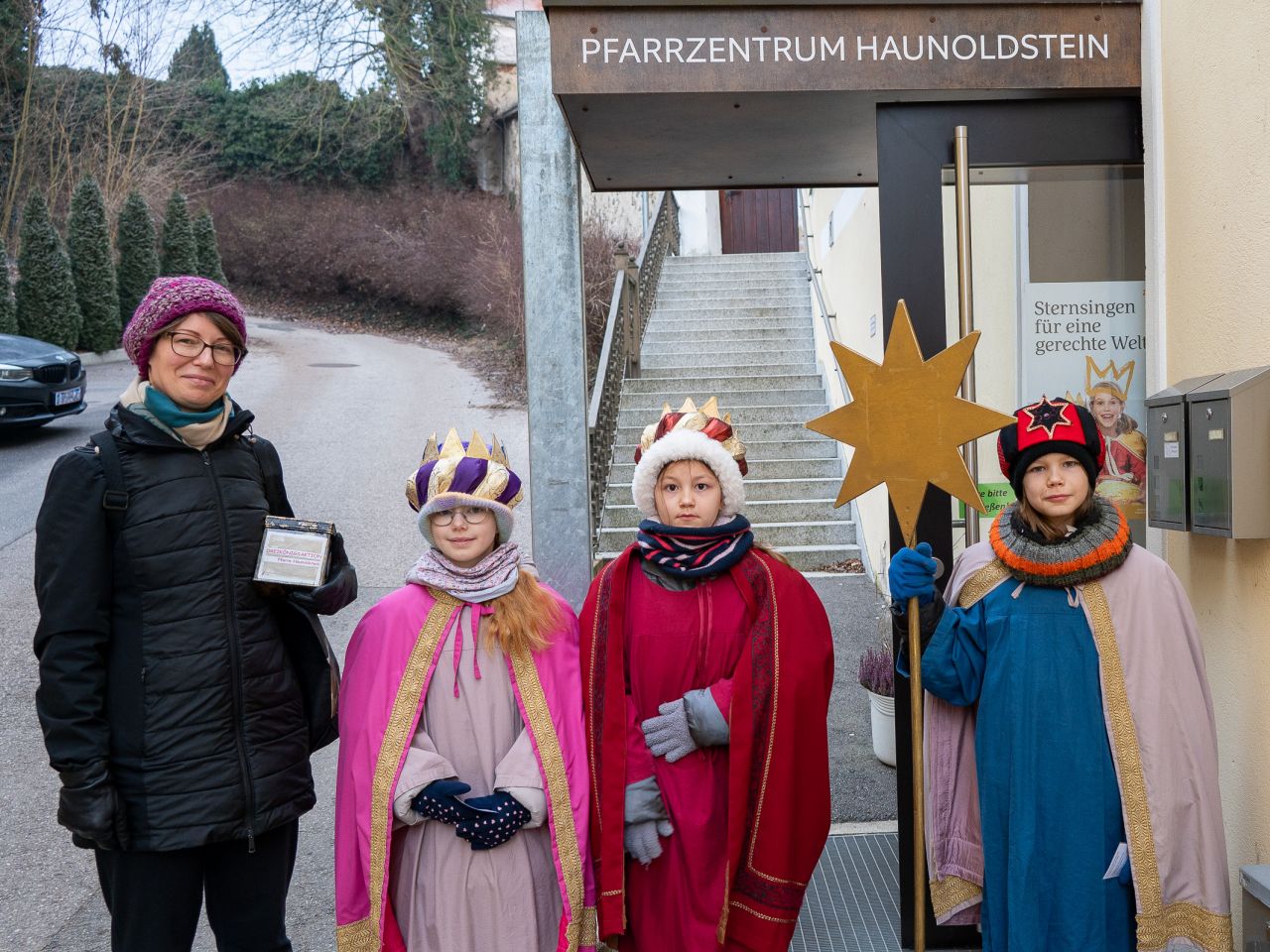 dsc-0686-3-sternsinger-haunoldstein-250102-1280x960-crop-50-50.jpg